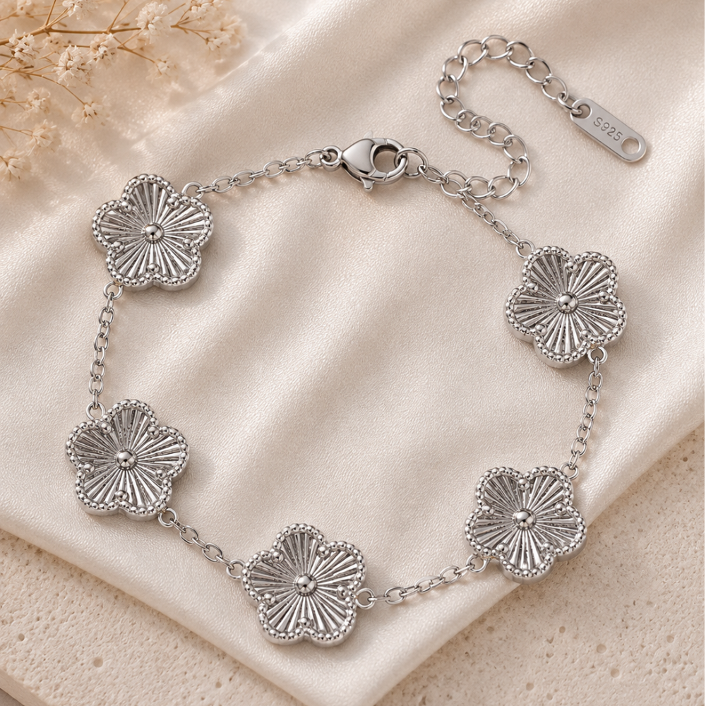 The Florence Clover Bracelet